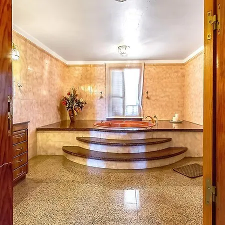 Pensión Americas Family