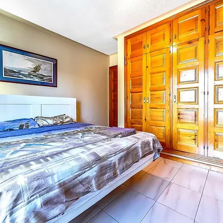 בית הארחה Americas Family *